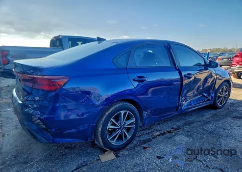 2024 Kia Forte Lx из США, поврежденный, VIN 3KPF24AD3RE817951